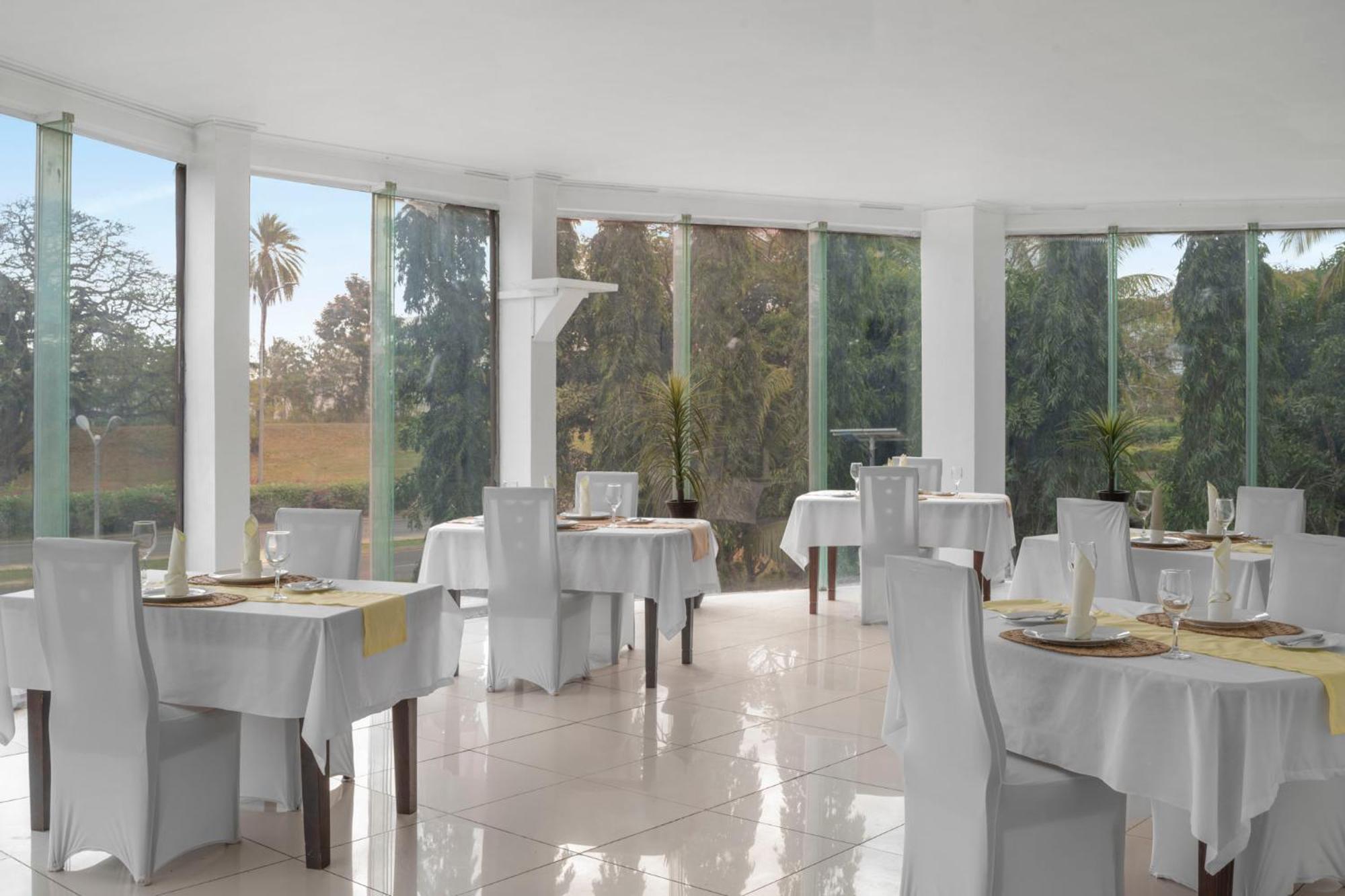 נאדי Trans International Hotel מראה חיצוני תמונה