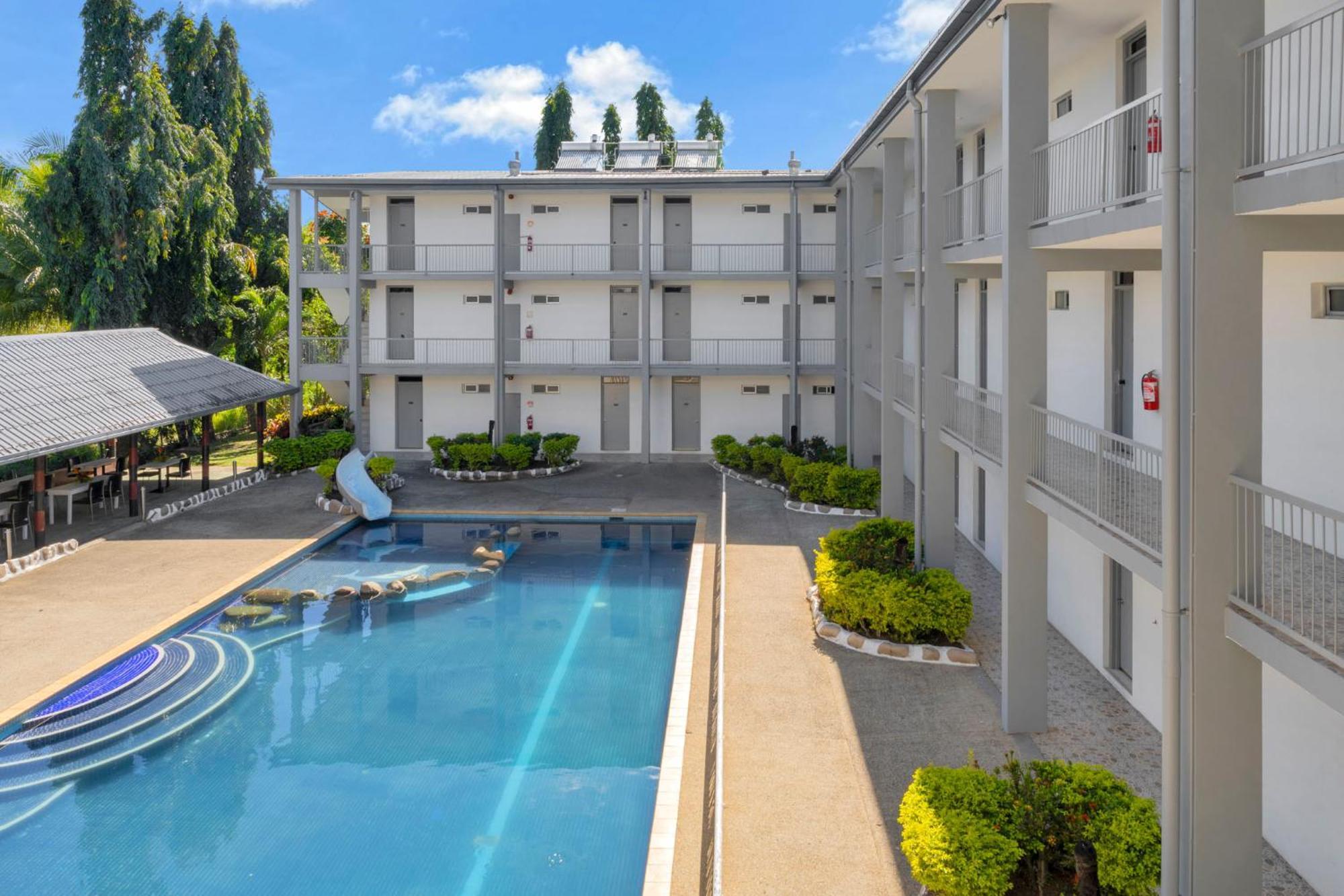 נאדי Trans International Hotel מראה חיצוני תמונה